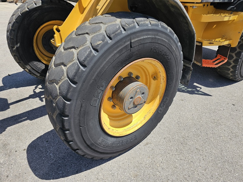 اللودر بعجل VOLVO L45H: صور 26