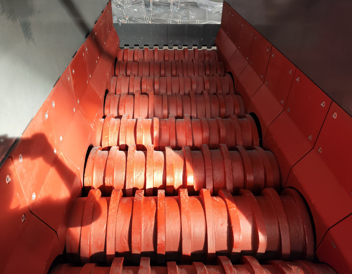 CONSTMACH High-Performance Wobbler Feeder for Continuous Material Flow | Industrial-Grade Feeder System - ماكينات التعدين: صور 2 CONSTMACH High-Performance Wobbler Feeder for Continuous Material Flow | Industrial-Grade Feeder System - ماكينات التعدين: صور 2