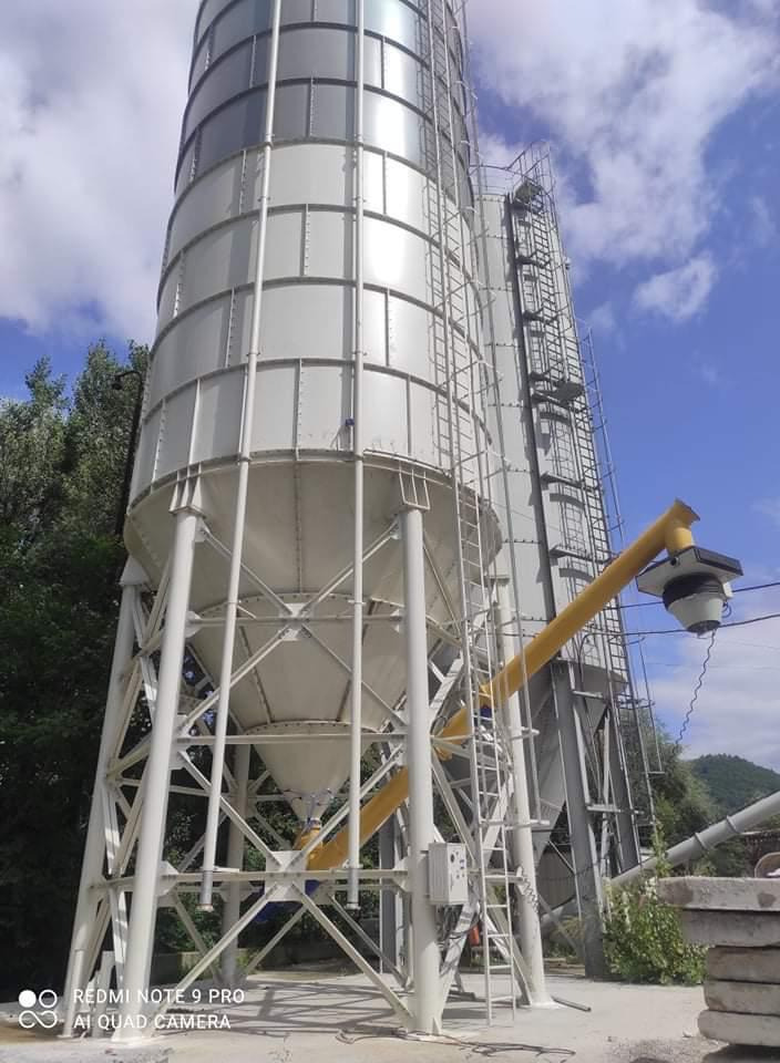 Constmach Silo à Ciment d'une Capacité de 500 Tonnes - خزان الأسمنت: صور 2 Constmach Silo à Ciment d'une Capacité de 500 Tonnes - خزان الأسمنت: صور 2