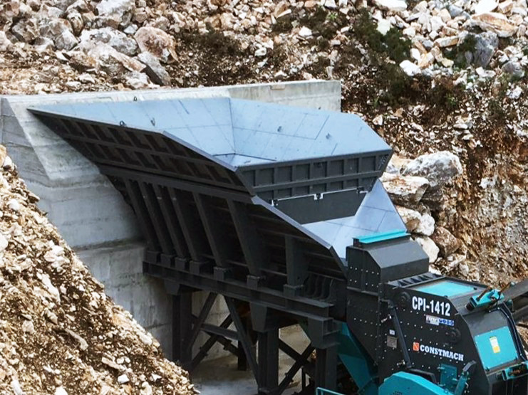 Constmach Vibrating Bunker Feeder In Capacities From 80 To 500 Tons - ماكينات التعدين: صور 1 Constmach Vibrating Bunker Feeder In Capacities From 80 To 500 Tons - ماكينات التعدين: صور 1
