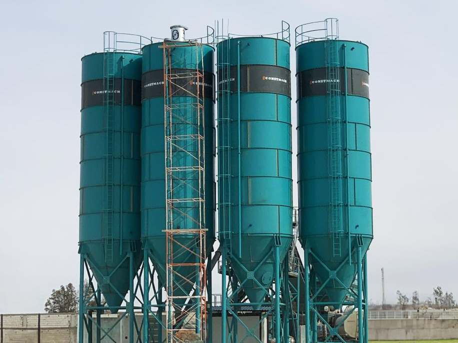 Constmach Zement Silo mit 200 Tonnen Kapazität - خزان الأسمنت: صور 1 Constmach Zement Silo mit 200 Tonnen Kapazität - خزان الأسمنت: صور 1