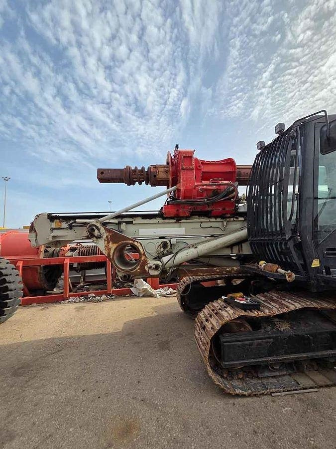 Comacchio CH450 - آلة حفر: صور 2 Comacchio CH450 - آلة حفر: صور 2