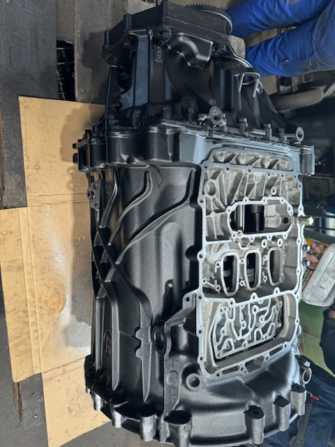ZF 12TX2210 TD - علبة التروس - شاحنة: صور 3 ZF 12TX2210 TD - علبة التروس - شاحنة: صور 3