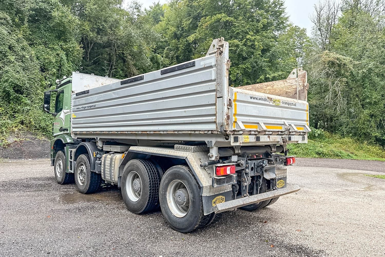 Mercedes-Benz Arocs 4152 - قلابات: صور 3 Mercedes-Benz Arocs 4152 - قلابات: صور 3