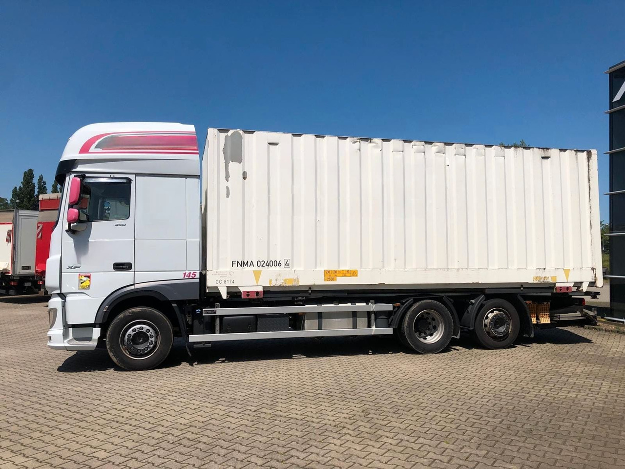 DAF XF450 SSC Lenk/Lift*LBW*AHK*Standklima - شاحنات الحاويات / جسم علوي قابل للتغيير شاحنة: صور 2 DAF XF450 SSC Lenk/Lift*LBW*AHK*Standklima - شاحنات الحاويات / جسم علوي قابل للتغيير شاحنة: صور 2