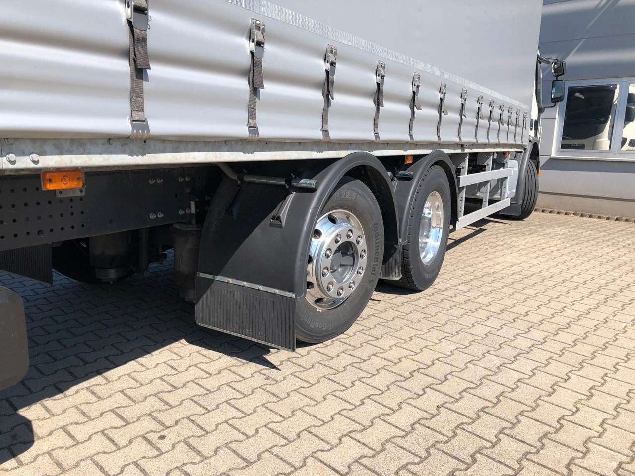 Volvo FE 350 26T 6x2 Lenkachse*ALU*LBW*EDSCHA - شاحنة ستارة: صور 4 Volvo FE 350 26T 6x2 Lenkachse*ALU*LBW*EDSCHA - شاحنة ستارة: صور 4