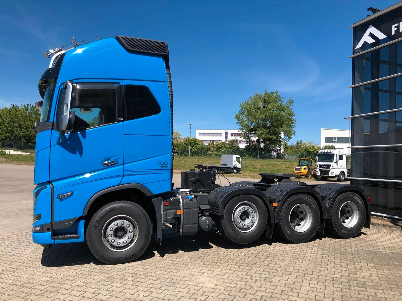 Volvo FH16 750 XL 8x4 Tridem*100T*Kriechgänge*Retarder Volvo FH16 750 XL 8x4 Tridem*100T*Kriechgänge*Retarder - شاحنة جرار: صور 2 Volvo FH16 750 XL 8x4 Tridem*100T*Kriechgänge*Retarder Volvo FH16 750 XL 8x4 Tridem*100T*Kriechgänge*Retarder - شاحنة جرار: صور 2