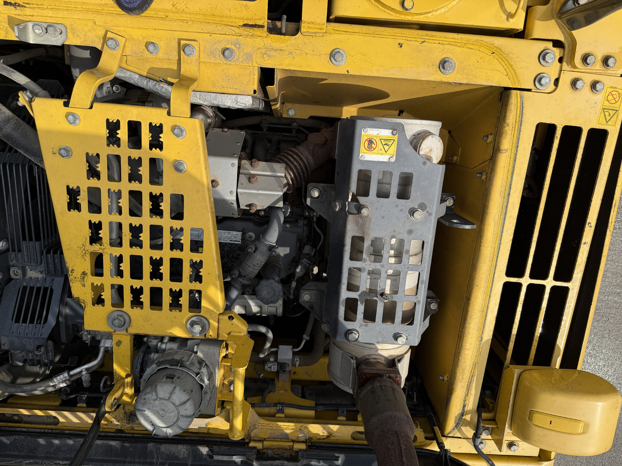 حفارات زحافة KOMATSU HB215LC2 [ Copy ]: صور 24