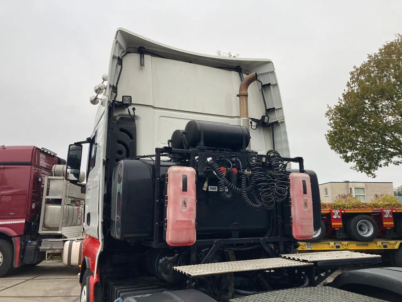 MAN TGX 41.540 8x4/4 BLS - شاحنة جرار: صور 4 MAN TGX 41.540 8x4/4 BLS - شاحنة جرار: صور 4