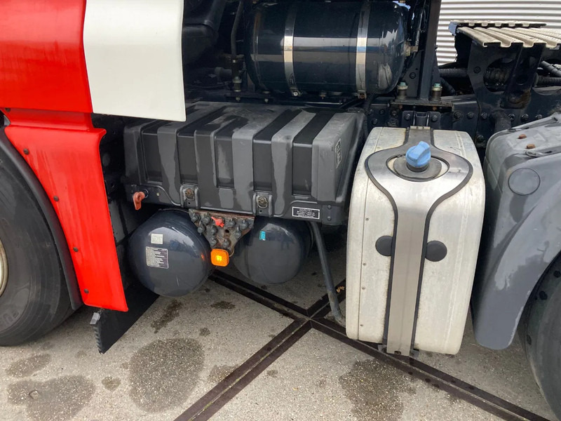 MAN TGX 41.540 8x4/4 BLS - شاحنة جرار: صور 5 MAN TGX 41.540 8x4/4 BLS - شاحنة جرار: صور 5