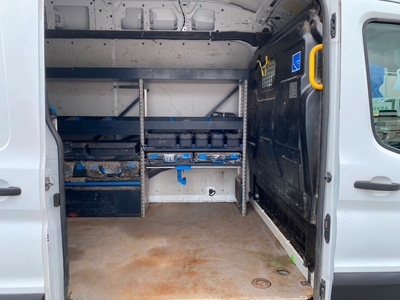 Ford Transit 350 L2 Trend Werkstattausbau - فان: صور 4 Ford Transit 350 L2 Trend Werkstattausbau - فان: صور 4