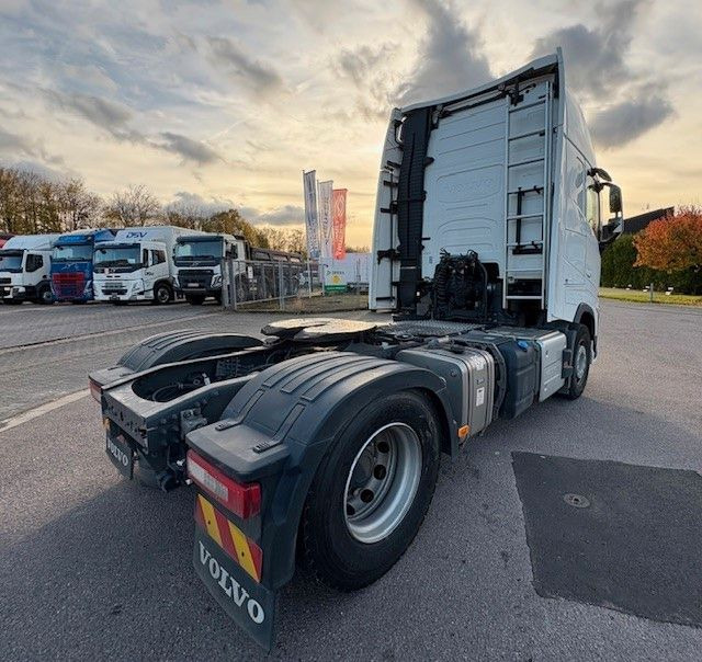 Volvo FH500 4x2T Schubbodenhydraulik - شاحنة جرار: صور 5 Volvo FH500 4x2T Schubbodenhydraulik - شاحنة جرار: صور 5