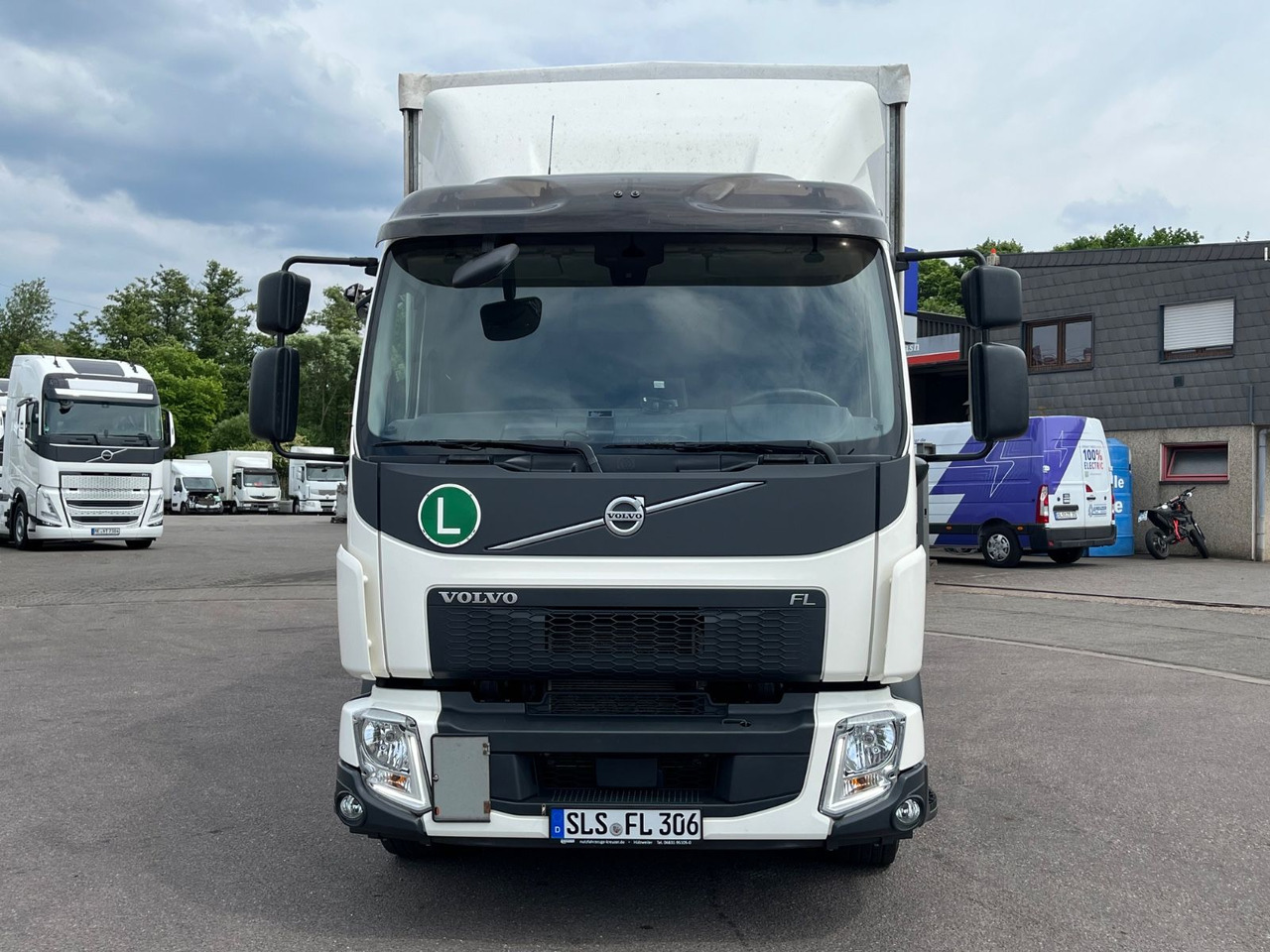 Volvo FL 14.245 Junghanns Schiebeplane LBW - شاحنة ستارة: صور 2 Volvo FL 14.245 Junghanns Schiebeplane LBW - شاحنة ستارة: صور 2