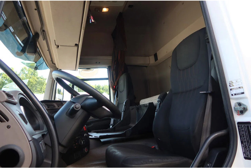 DAF CF 410 Bak+Klep Dhollandia 2.000 kg Slaapcabine - بصندوق مغلق شاحنة: صور 5 DAF CF 410 Bak+Klep Dhollandia 2.000 kg Slaapcabine - بصندوق مغلق شاحنة: صور 5