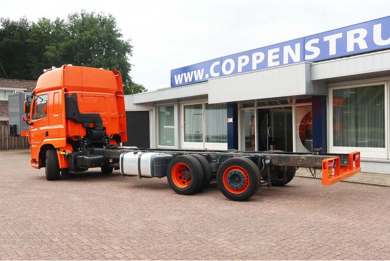 DAF CF 450 Chassis Cabine Slaap Cabine 2x Bed - الشاسيه شاحنة: صور 3 DAF CF 450 Chassis Cabine Slaap Cabine 2x Bed - الشاسيه شاحنة: صور 3