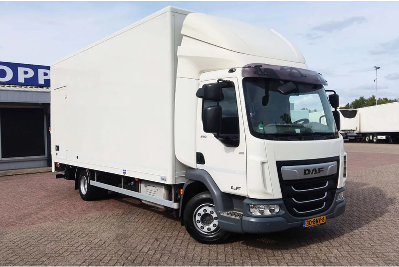 DAF LF 210 Bakwagen+ Dhollandia 1500 kg - بصندوق مغلق شاحنة: صور 2 DAF LF 210 Bakwagen+ Dhollandia 1500 kg - بصندوق مغلق شاحنة: صور 2