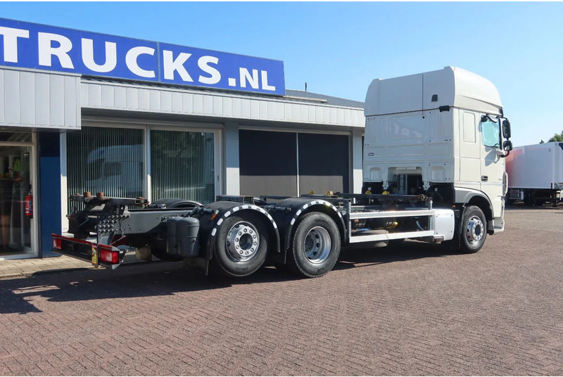 DAF XF 106.450 Wissellaadbaksysteem / Chassis - شاحنات الحاويات / جسم علوي قابل للتغيير شاحنة: صور 3 DAF XF 106.450 Wissellaadbaksysteem / Chassis - شاحنات الحاويات / جسم علوي قابل للتغيير شاحنة: صور 3