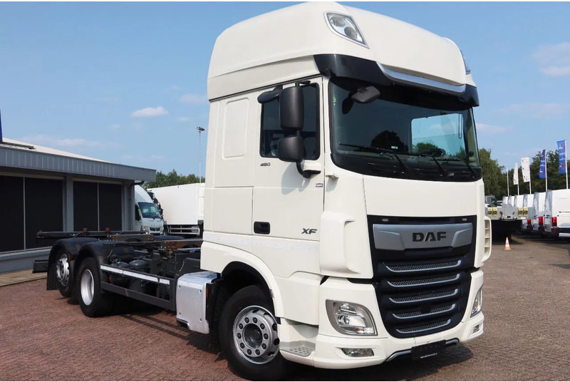 DAF XF 106.480 BDF Super Space CAb 6X2 FAN - الشاسيه شاحنة: صور 2 DAF XF 106.480 BDF Super Space CAb 6X2 FAN - الشاسيه شاحنة: صور 2