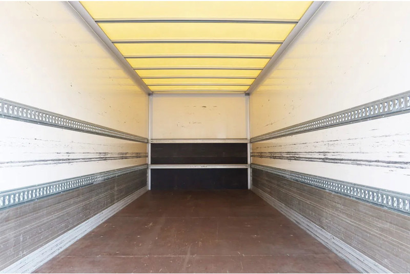 FUSO Canter 7 C 18 Bak+Klep 1000 kg - بصندوق مغلق شاحنة: صور 4 FUSO Canter 7 C 18 Bak+Klep 1000 kg - بصندوق مغلق شاحنة: صور 4