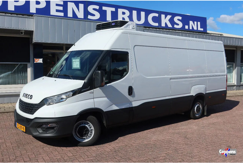Iveco Daily 35S16 Iveco 35S16 L3/H2 Koel/Vries/ verwarmen Carrier Xarios 350 + 220 volt nacht aansluiting - الشاحنات الصغيرة المبردة: صور 1 Iveco Daily 35S16 Iveco 35S16 L3/H2 Koel/Vries/ verwarmen Carrier Xarios 350 + 220 volt nacht aansluiting - الشاحنات الصغيرة المبردة: صور 1