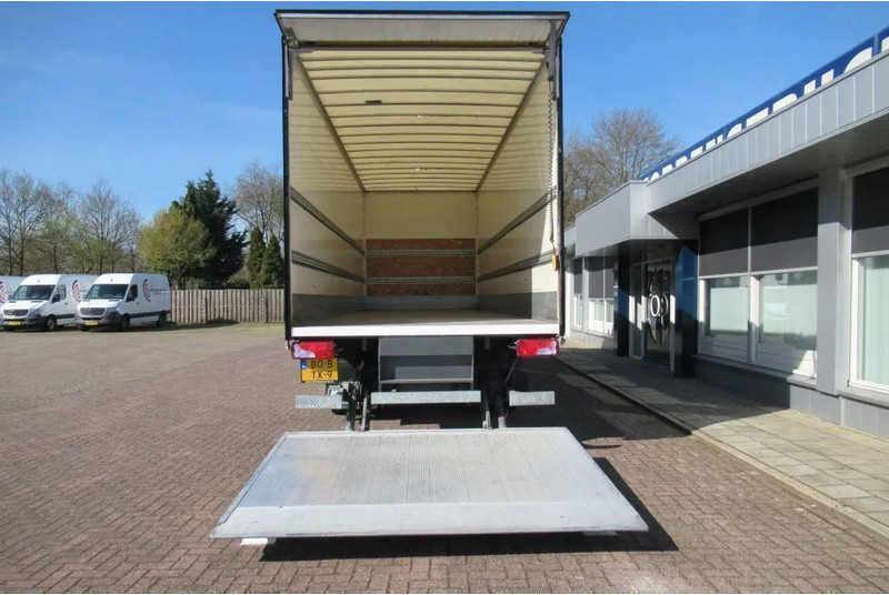 MAN TGM 15.250 Bak + klep E6 - بصندوق مغلق شاحنة: صور 3 MAN TGM 15.250 Bak + klep E6 - بصندوق مغلق شاحنة: صور 3