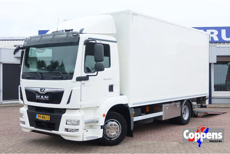 MAN TGM TGM 12.250 Dhollandia 2.000 kg Geisoleerde bak. Volledige luchtvering - بصندوق مغلق شاحنة: صور 1 MAN TGM TGM 12.250 Dhollandia 2.000 kg Geisoleerde bak. Volledige luchtvering - بصندوق مغلق شاحنة: صور 1