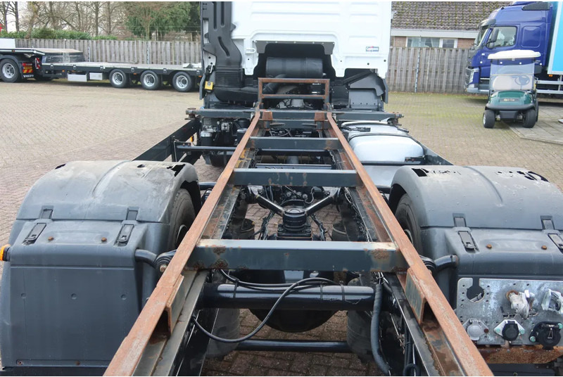 MAN TGX 18 .340 4x2 Full air Chassis, twist locks - الشاسيه شاحنة: صور 4 MAN TGX 18 .340 4x2 Full air Chassis, twist locks - الشاسيه شاحنة: صور 4