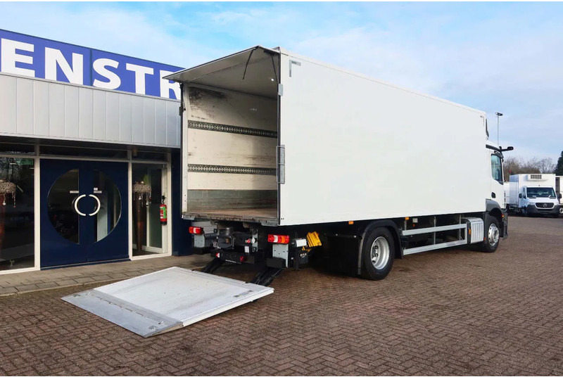 Mercedes-Benz Actros 1840 L Bkawagen+ BAR klep 2.000kg met Gesioleerde bak - بصندوق مغلق شاحنة: صور 4 Mercedes-Benz Actros 1840 L Bkawagen+ BAR klep 2.000kg met Gesioleerde bak - بصندوق مغلق شاحنة: صور 4