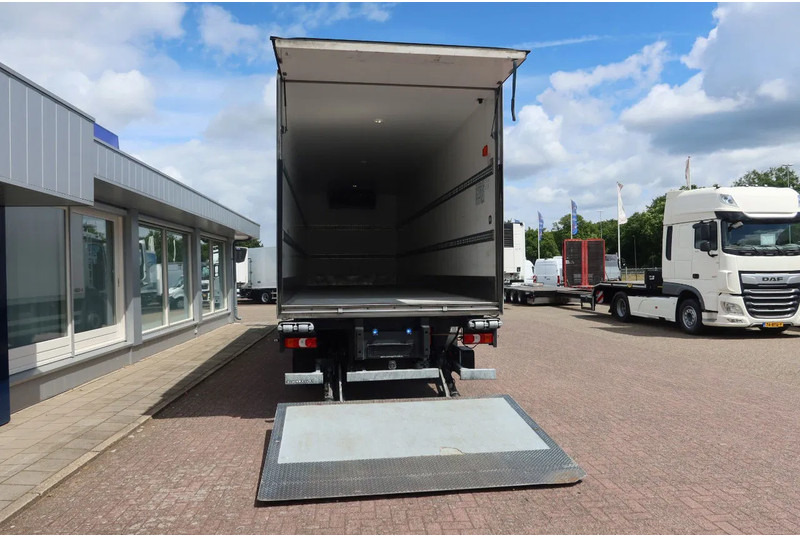 Mercedes-Benz Actros 2530 L Koel/Vries + Laadklep DHollandia 2500kg - مبردة شاحنة: صور 4 Mercedes-Benz Actros 2530 L Koel/Vries + Laadklep DHollandia 2500kg - مبردة شاحنة: صور 4