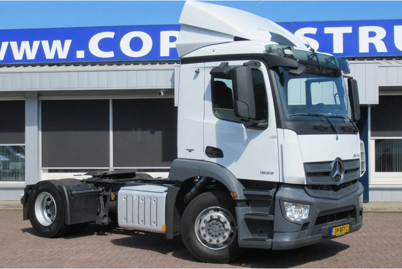 Mercedes-Benz Antos 1833 L - شاحنة جرار: صور 2 Mercedes-Benz Antos 1833 L - شاحنة جرار: صور 2