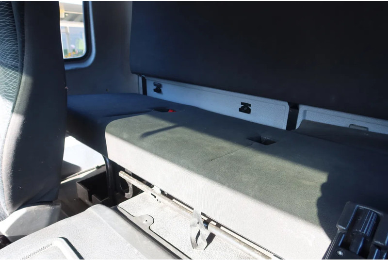 Mercedes-Benz Atego 1221 L Takelwagen 6 Persoons - شاحنة نقل سيارات شاحنة: صور 5 Mercedes-Benz Atego 1221 L Takelwagen 6 Persoons - شاحنة نقل سيارات شاحنة: صور 5