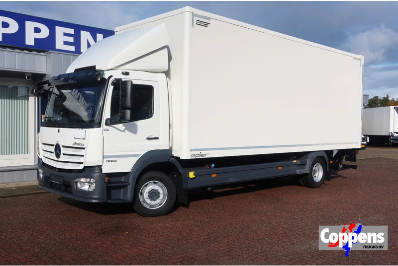 Mercedes-Benz Atego 1223 L Bak + Klep Bar 3000 KG - بصندوق مغلق شاحنة: صور 1 Mercedes-Benz Atego 1223 L Bak + Klep Bar 3000 KG - بصندوق مغلق شاحنة: صور 1