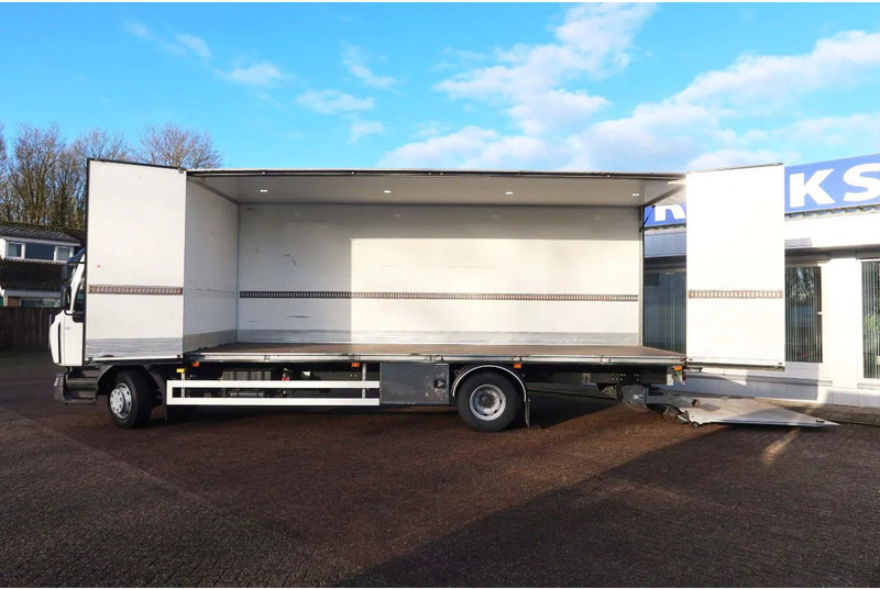 Renault D250 Bakwagen + Laadklep Deuren - بصندوق مغلق شاحنة: صور 2 Renault D250 Bakwagen + Laadklep Deuren - بصندوق مغلق شاحنة: صور 2