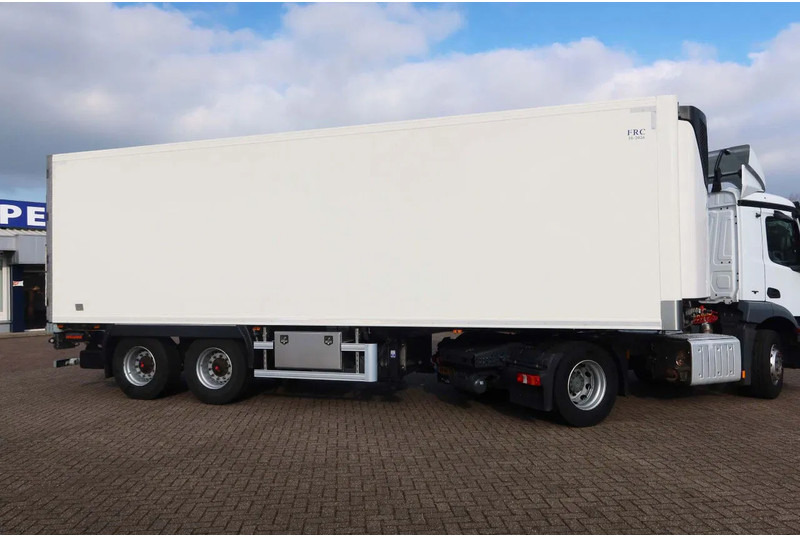 Sor IBERICA City trailer Koel/Vries+ klep 2500kg Bi-temp Carrier Vektor 19 MT - مبردة نصف مقطورة: صور 3 Sor IBERICA City trailer Koel/Vries+ klep 2500kg Bi-temp Carrier Vektor 19 MT - مبردة نصف مقطورة: صور 3
