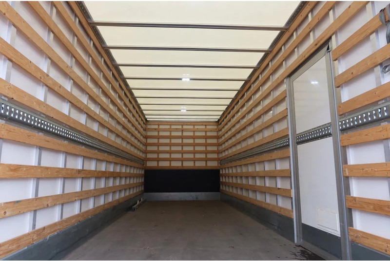 Volvo FL 250 Bakwagen + Dhollandia 1500 kg - بصندوق مغلق شاحنة: صور 4 Volvo FL 250 Bakwagen + Dhollandia 1500 kg - بصندوق مغلق شاحنة: صور 4