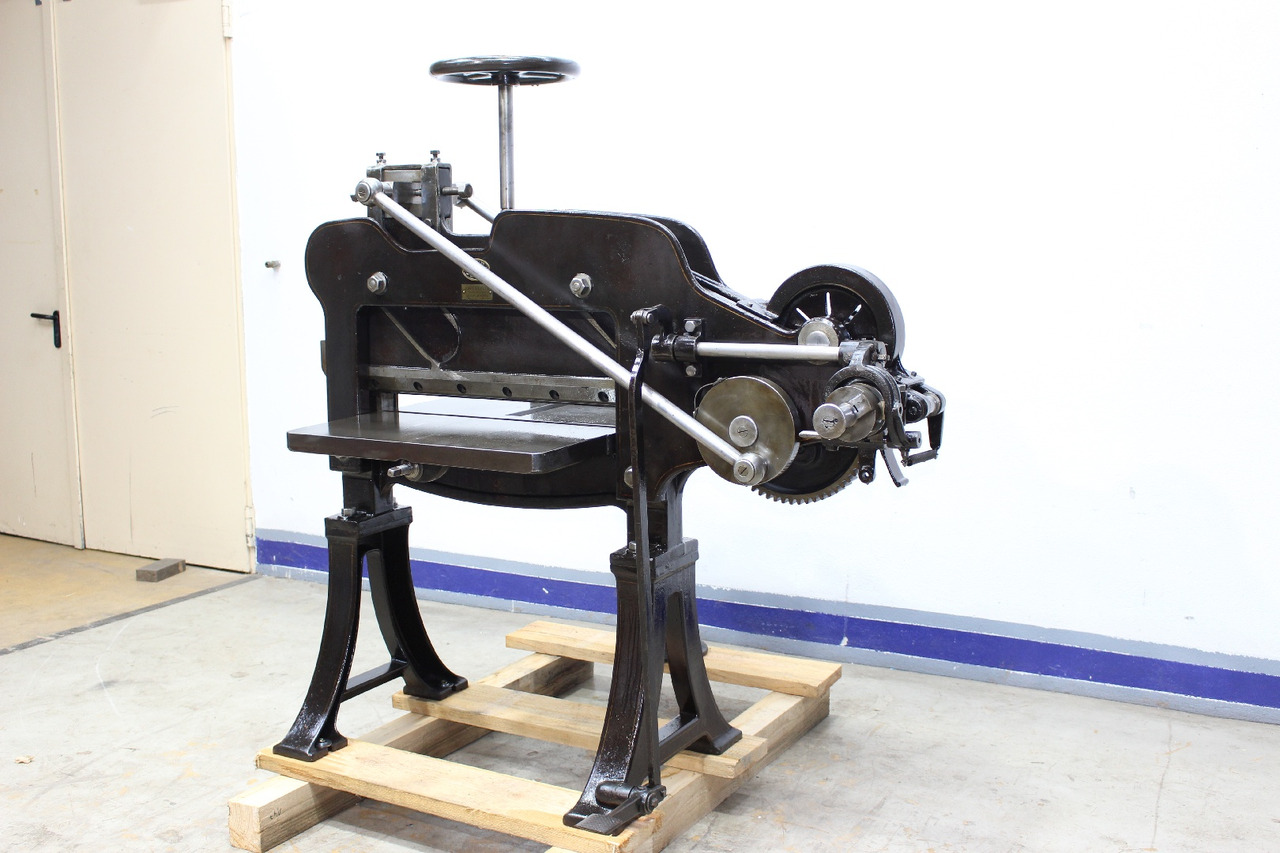 CHN. Mansfeld SM - آلة قطع الورق: صور 3 CHN. Mansfeld SM - آلة قطع الورق: صور 3