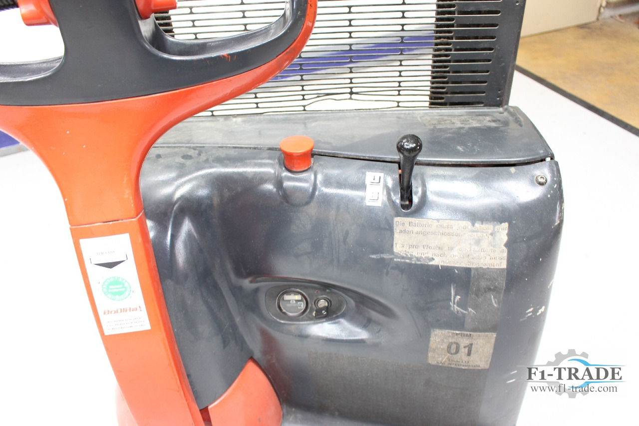 Linde L 12 - معدات تكديس: صور 3 Linde L 12 - معدات تكديس: صور 3