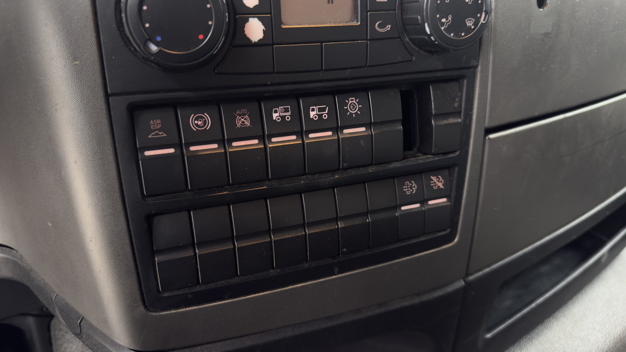 بصندوق مغلق شاحنة MAN TGM 15.290: صور 11 بصندوق مغلق شاحنة MAN TGM 15.290: صور 11