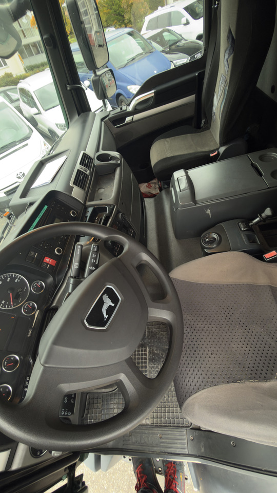 بصندوق مغلق شاحنة MAN TGM 15.290: صور 12 بصندوق مغلق شاحنة MAN TGM 15.290: صور 12