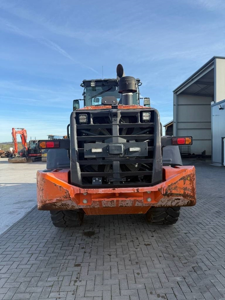 Hitachi ZW 180-6 - اللودر بعجل: صور 4 Hitachi ZW 180-6 - اللودر بعجل: صور 4