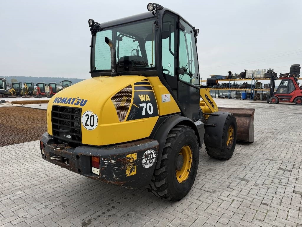 Komatsu WA 70-5 - اللودر بعجل: صور 5 Komatsu WA 70-5 - اللودر بعجل: صور 5