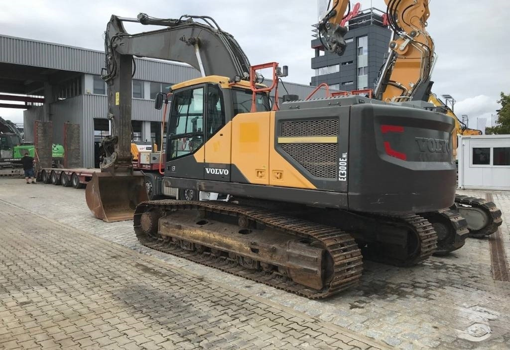 Volvo EC 300 E - حفارات زحافة: صور 2 Volvo EC 300 E - حفارات زحافة: صور 2