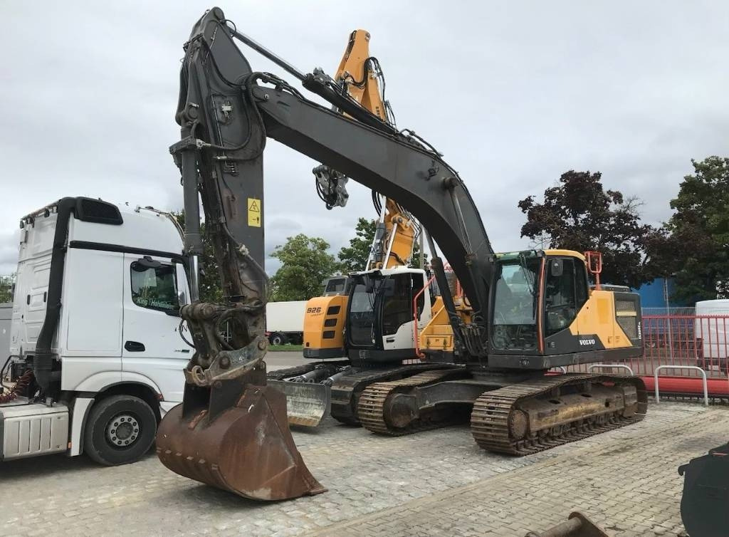 Volvo EC 300 E - حفارات زحافة: صور 1 Volvo EC 300 E - حفارات زحافة: صور 1