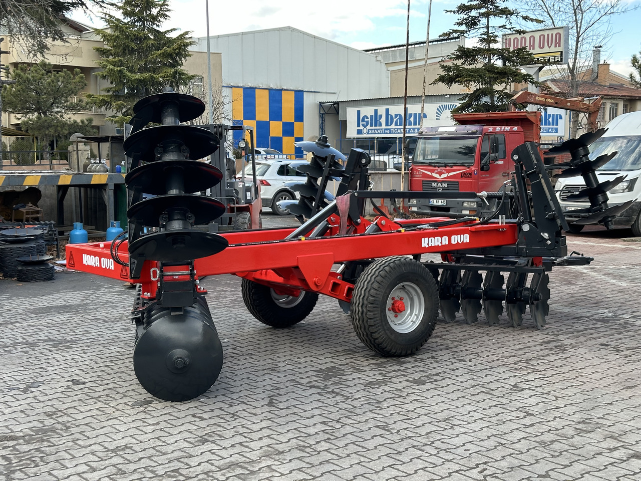SOIL MASTER FOLDABLE TYPE GOBLE DISC HARROW - قرص مسلفة: صور 3 SOIL MASTER FOLDABLE TYPE GOBLE DISC HARROW - قرص مسلفة: صور 3