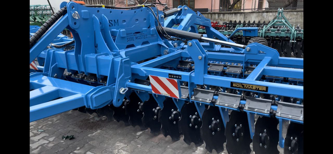 SOIL MASTER _GRAND MASTER SERIES FOLDABLE AND TRAILED TYPE MULTI DISC HARROW (RUBBER TYPE LEG) - قرص مسلفة: صور 4 SOIL MASTER _GRAND MASTER SERIES FOLDABLE AND TRAILED TYPE MULTI DISC HARROW (RUBBER TYPE LEG) - قرص مسلفة: صور 4