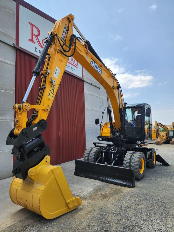 JCB JS160W T4F - حفارة على عجلات: صور 2 JCB JS160W T4F - حفارة على عجلات: صور 2
