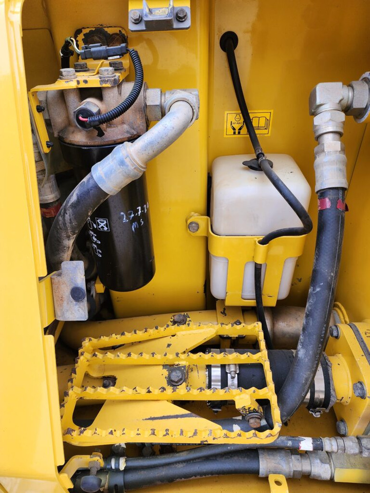 KOMATSU D61PX-23 - بلدوزر: صور 4 KOMATSU D61PX-23 - بلدوزر: صور 4