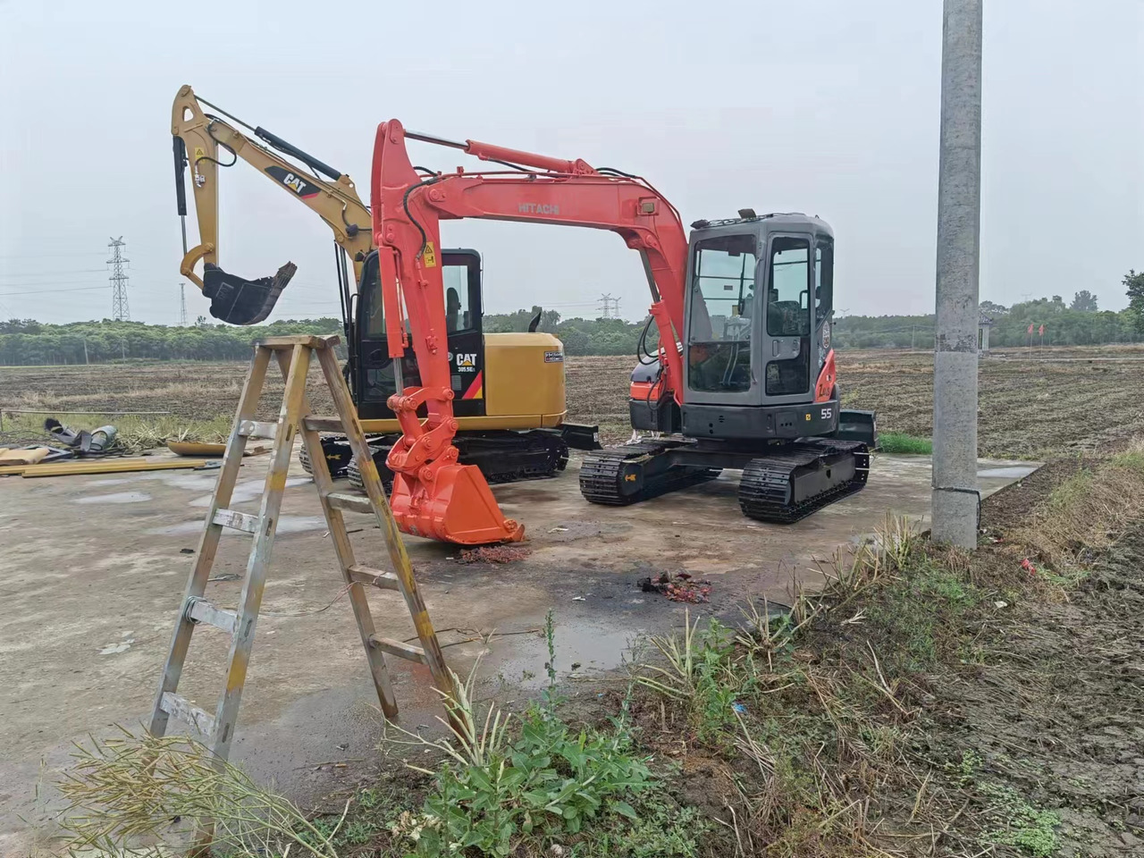 HITACHI ZX55 - حفارة مصغرة: صور 2 HITACHI ZX55 - حفارة مصغرة: صور 2