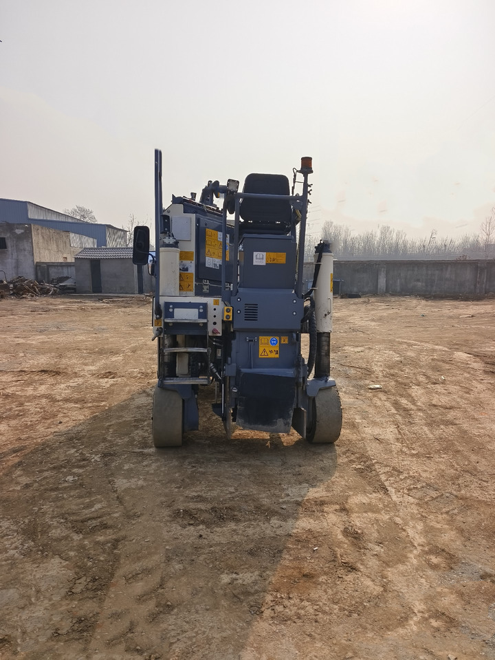 WIRTGEN W50HR miling machine - ماكينات لصقل الأسفلت: صور 4 WIRTGEN W50HR miling machine - ماكينات لصقل الأسفلت: صور 4