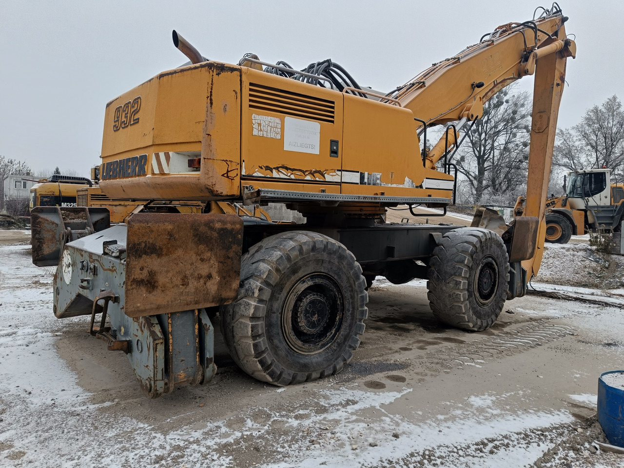 LIEBHERR A 932 Litronic - حفارة النقل والشحن: صور 2 LIEBHERR A 932 Litronic - حفارة النقل والشحن: صور 2